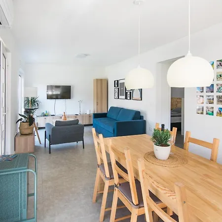Apartment Positive Sport
